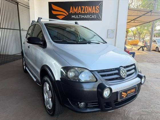VOLKSWAGEN CROSSFOX 1.6 MI FLEX 8V 4P MANUAL VOLKSWAGEN CROSSFOX 1.6 MI FLEX 8V 4P MANUAL